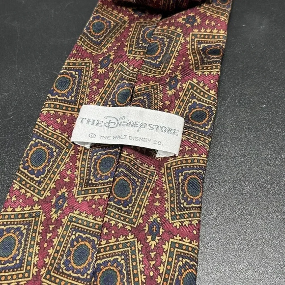 The Disney Store Tie Men’s 60” L 4” W Mickey Goofy Donald Print 100% Silk - Picture 3 of 4